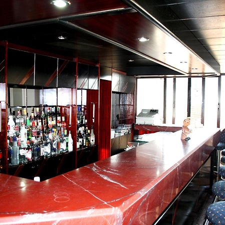 Ileri Hotel & Apartments Кешме Экстерьер фото