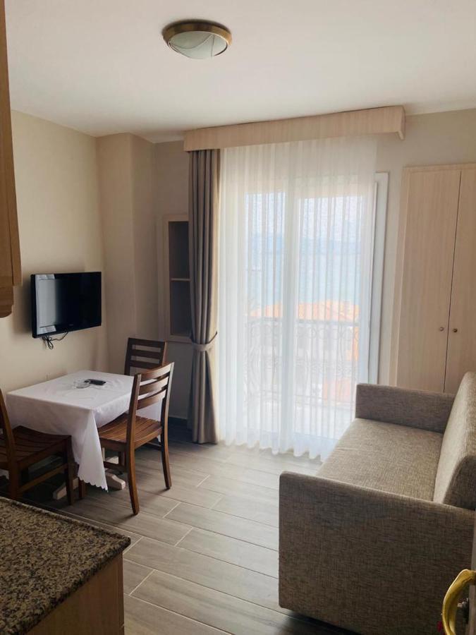 Ileri Hotel & Apartments Кешме Экстерьер фото