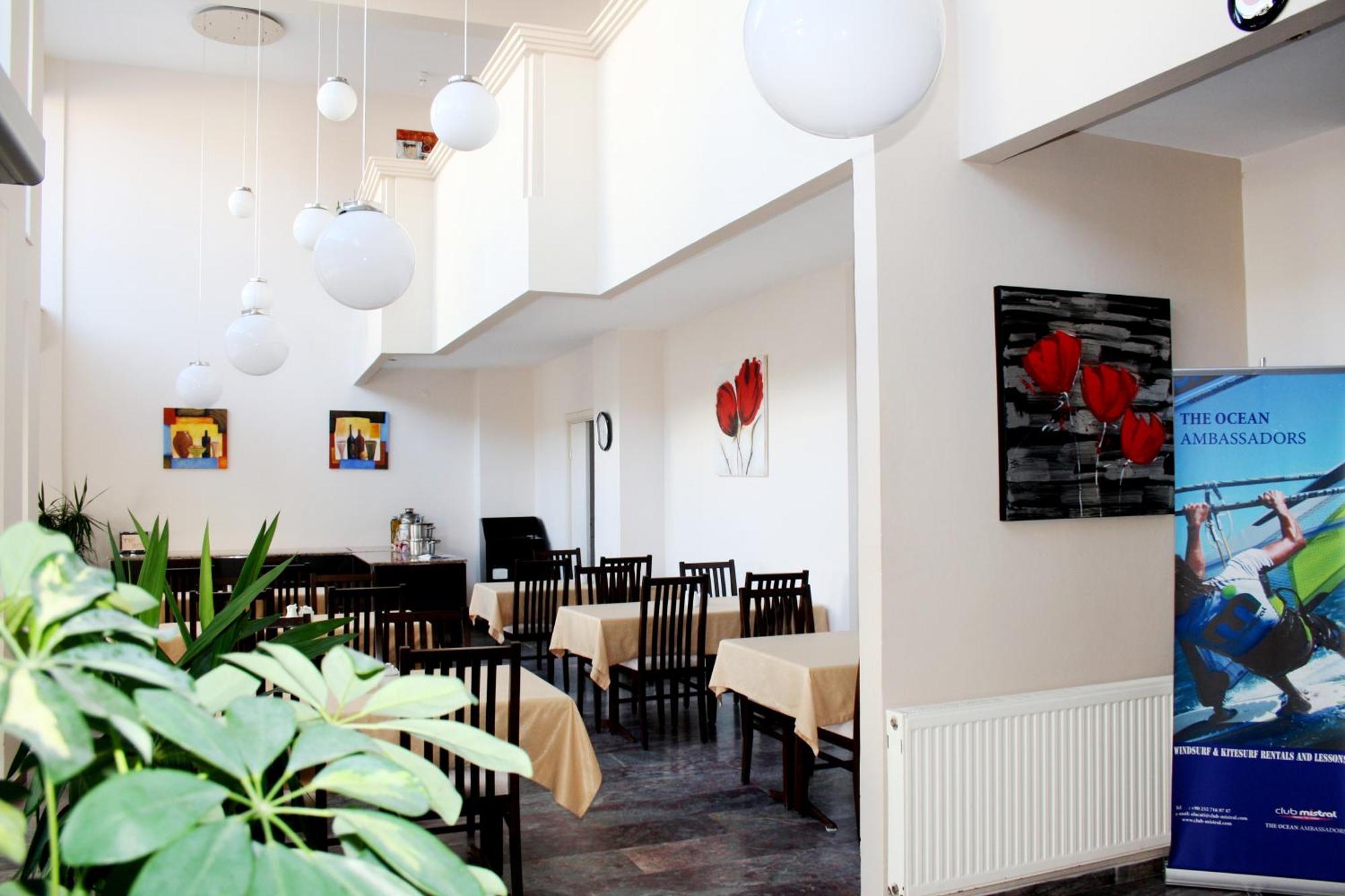 Ileri Hotel & Apartments Кешме Экстерьер фото