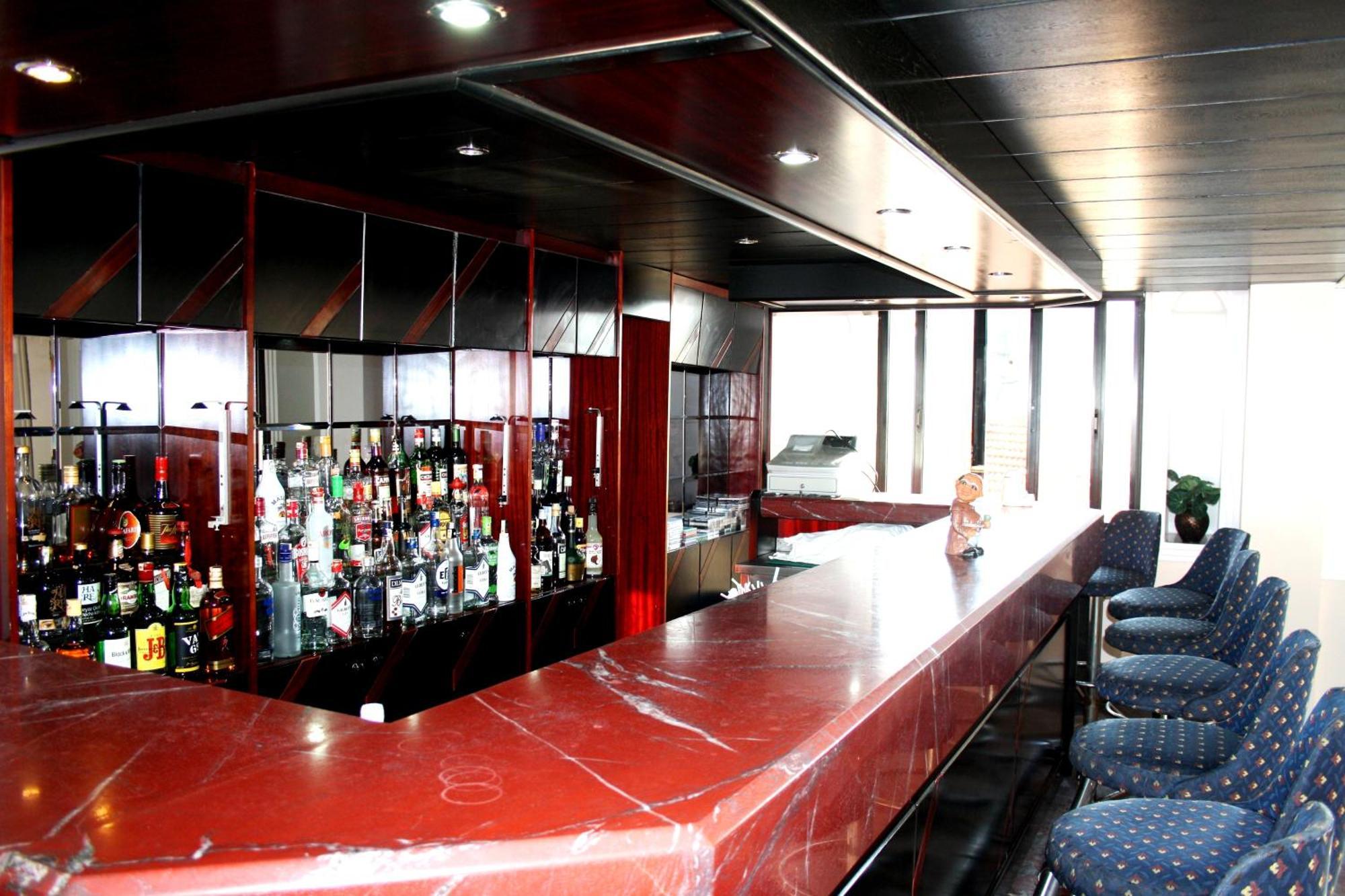 Ileri Hotel & Apartments Кешме Экстерьер фото